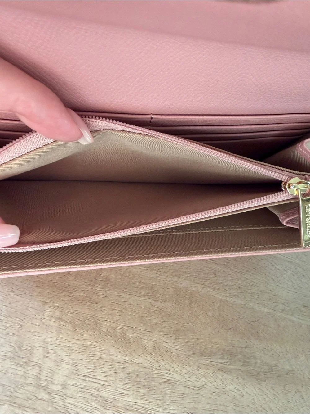 Levenger elegant pink